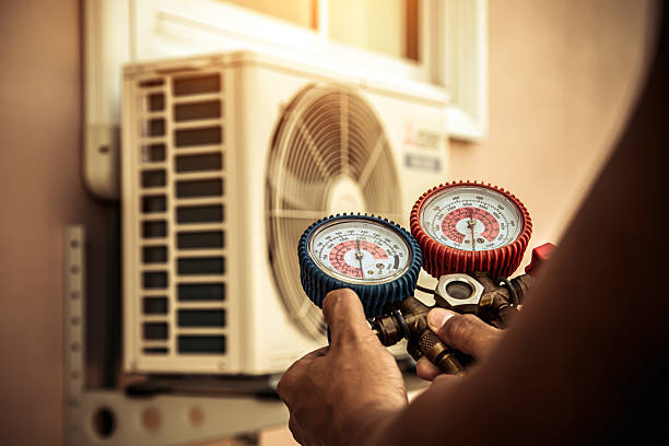 Professional Hvac technician working in Spring Valley, NV